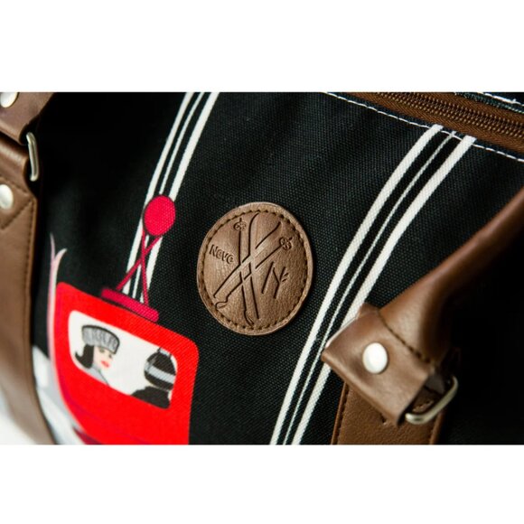 RARE Ski Tignes Weekender Bag for Ski Trips and Winter Vacations - Picture 3 of 9